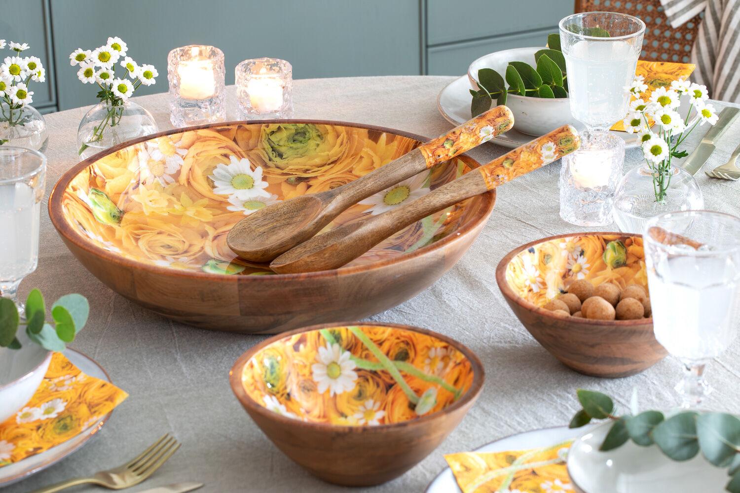 Pynt bordet til p&aring;ske med Paro fat